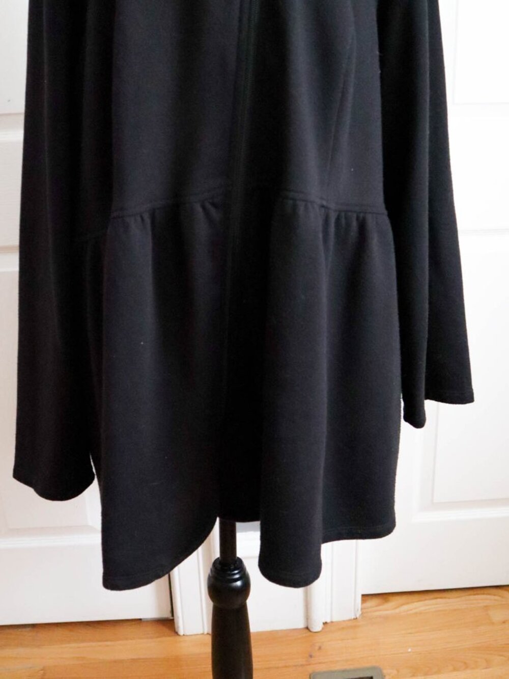 ModCloth Asymmetrical Zip Jersey Knit Hooded Jacket Sweatshirt Black Sz 4x - Picture 7 of 9